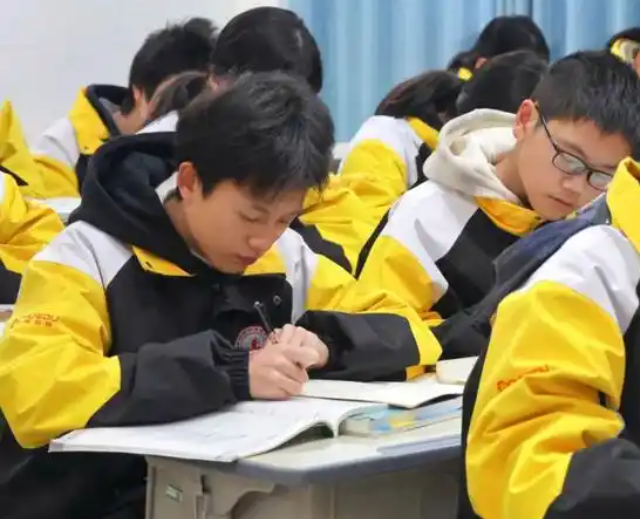 自己的学习状态和兴趣爱好做选择减量我们才能真的减负